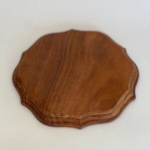 Base de madera mediana